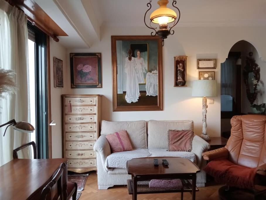 Atico Con Terraza En El Centro De Vigo 아파트 외부 사진